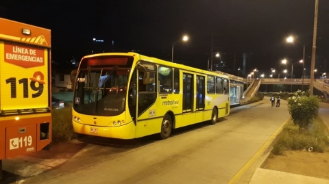 Metrolínea investiga falla en bus padrón que generó emergencia 