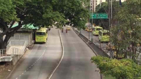  Metrolínea ajustará su operación este domingo por obras del tercer carril en la paralela