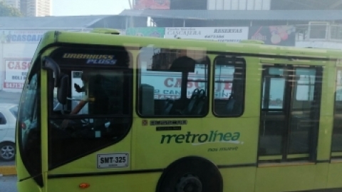  Metrolínea aclara lo sucedido con padrón que botó humareda en la autopista