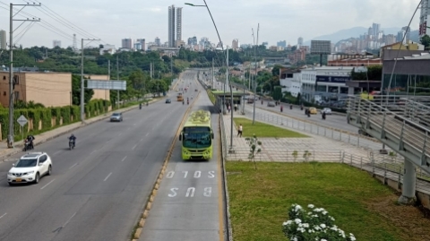 Metrolínea exhorta a los municipios a preservar el espacio público aledaño a estaciones