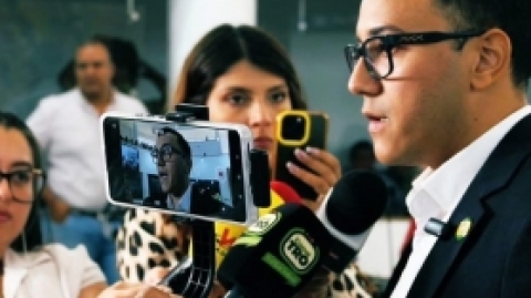 BOLETIN DE PRENSA  Renuncia del Gerente Dr. Emiro J. Castro Meza en medio de desafíos en Garantías de Servicio y Apoyo Financiero